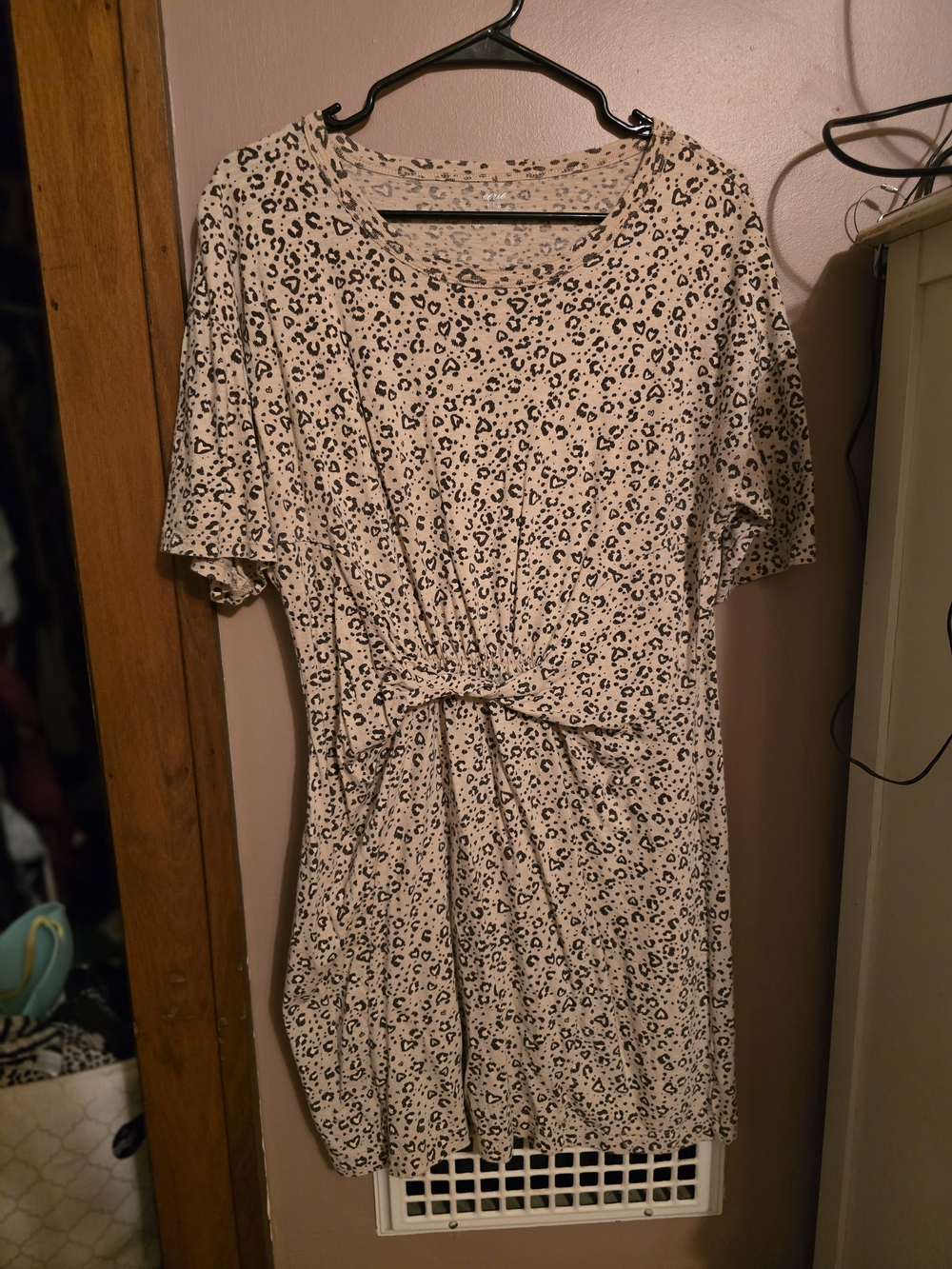 Women's Neutral Leopard Print Tie-Waist Dress